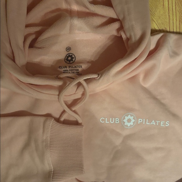 Club Pilates Logo pullover Sweatshirt XS NWT - Picture 5 of 8